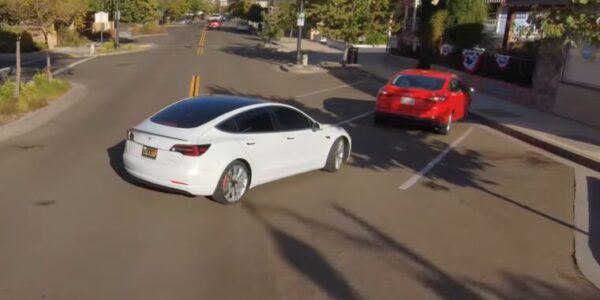 Tesla began launching version 9 full driving versions that were delayed