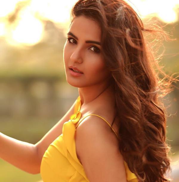 Jasmin Bhasin Indian actress Wiki ,Bio, Profile, Unknown Facts and Family Details revealed